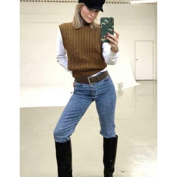 SOLD Sleeveless Cable Knit Vest Brown S gently used no visible signs of wear - Picture 3 of 12